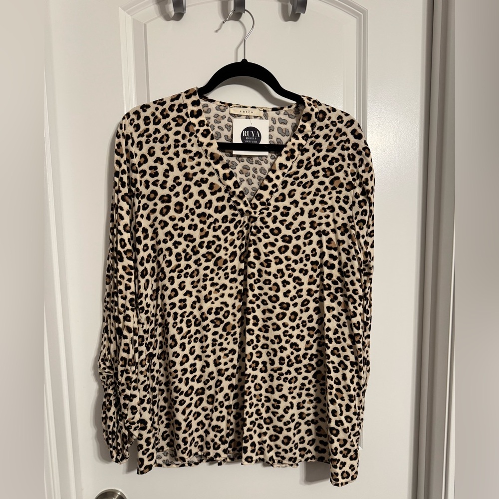 Entro Leopard Print Blouse with Balloon Sleeves Size Medium